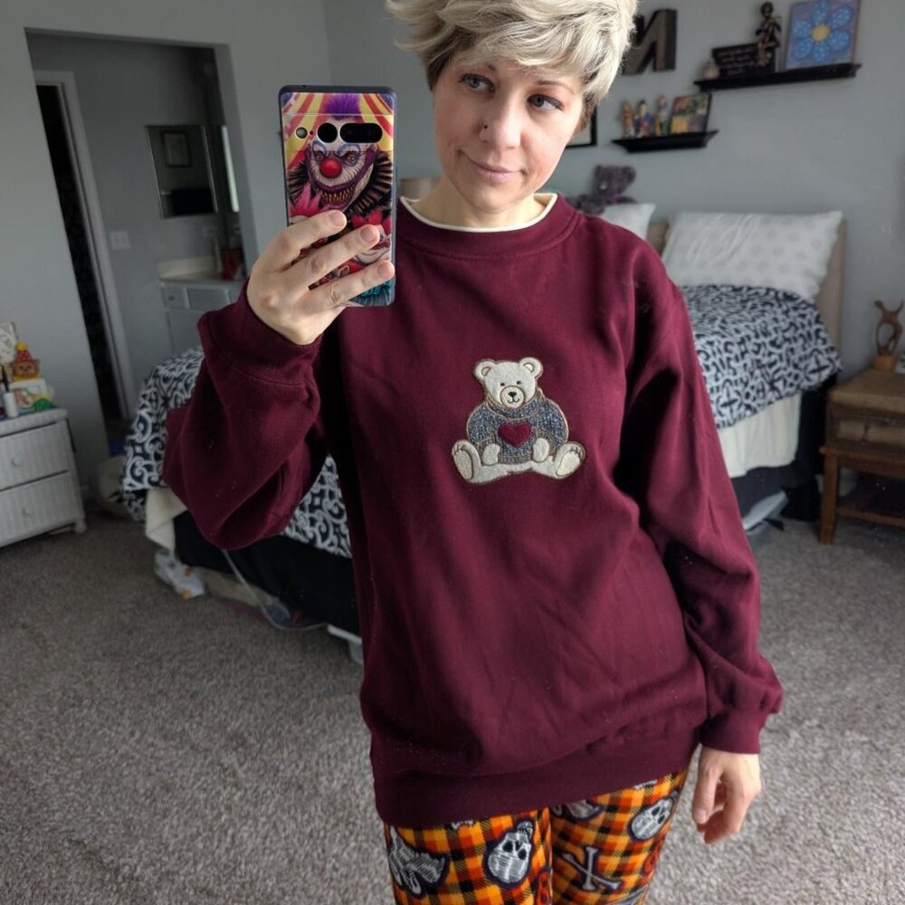 Teddy Bear Sweatshirt - Picture 7 of 8